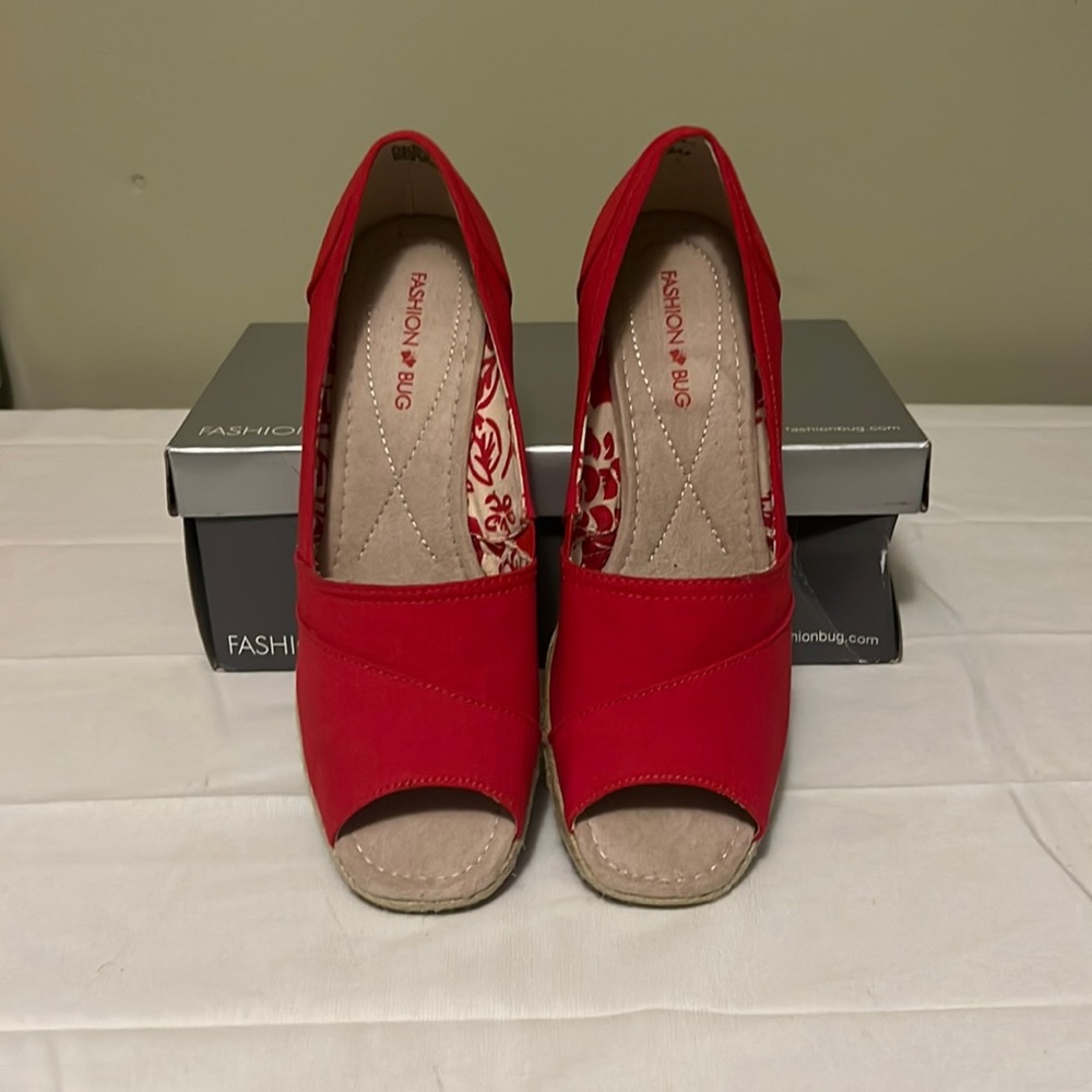 Red Wedges
